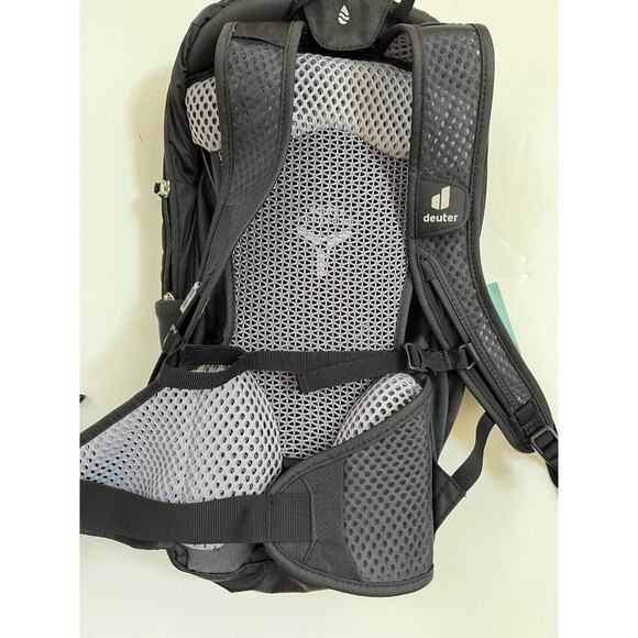 Deuter Race Air 10 Bike Backpack Black NEW - Picture 5 of 12